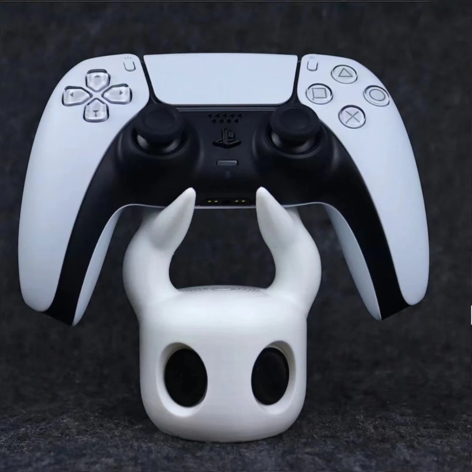 حامل تحكم ألعاب بتصميم شبح كرت - مراجعة Gaming Console With وسعره
