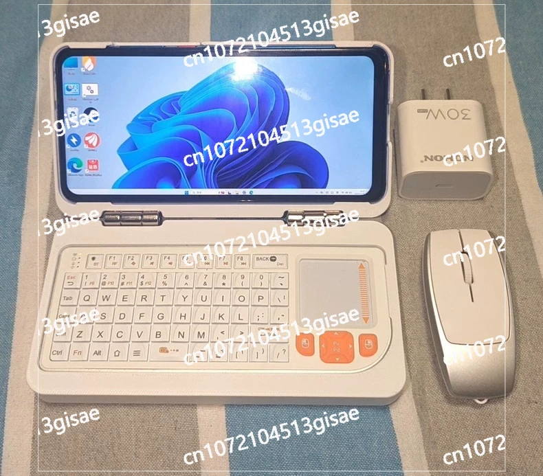 جهاز كمبيوتر محمول بشاشة 6 بوص - مراجعة Gaming Console With وسعره